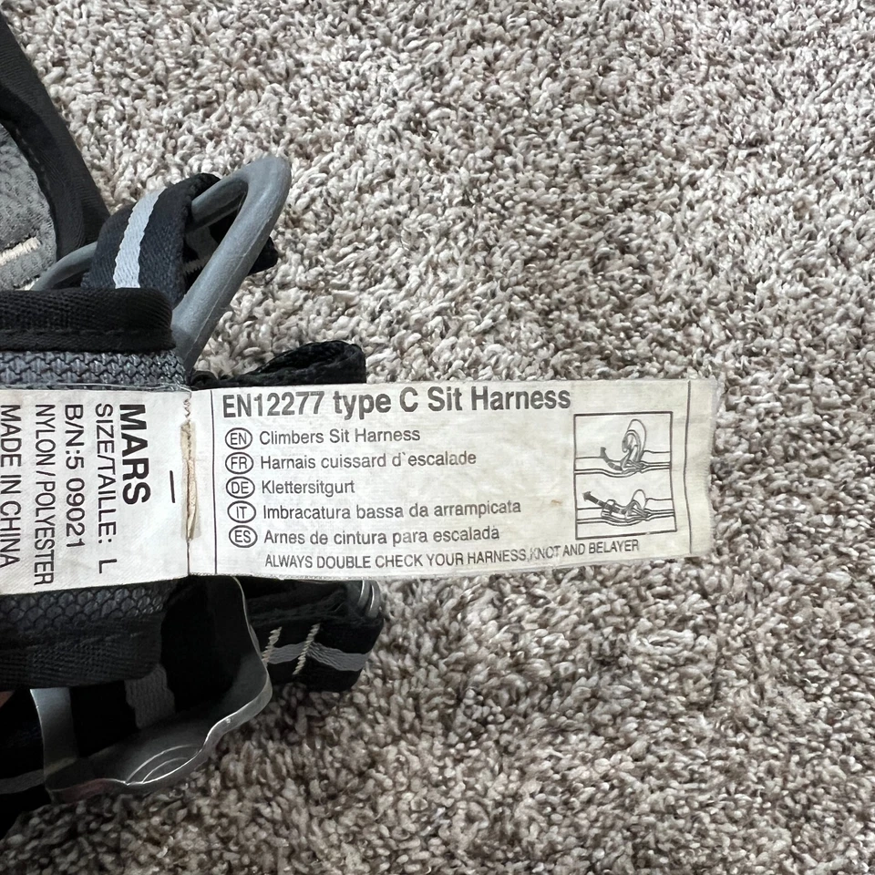 Mad Rock Climbing Sit Harness Mars Large Black Gray EN12277 Type C Sit Harness - Image 3 of 4