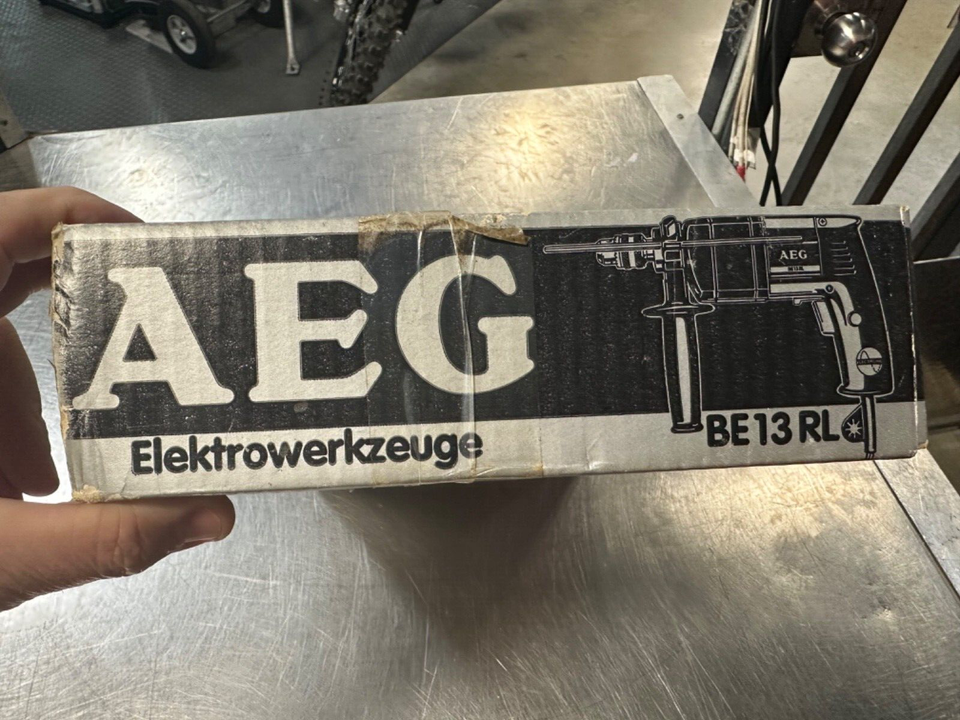 Cisailles Grignoteuses électriques AEG KNS2 Vintage (Made In Germany) - Occasion