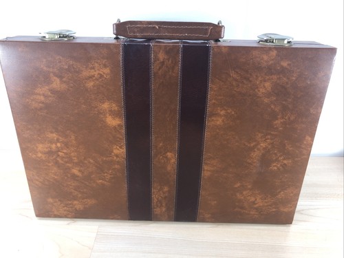 Backgammon Travel Board Game Leather Brown Case Vtg suitcase dice family game - Picture 11 of 15