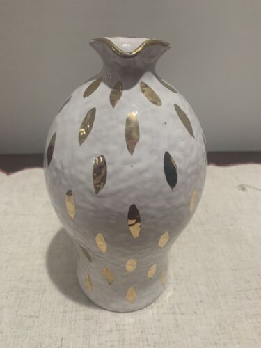 Made In Italy Ceramic White And Gold Teardrop Pottery Pitcher - Picture 2 of 12