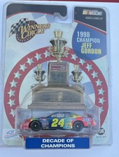 Winner's Circle NASCAR 1998 Jeff Gordon Decade of Champions 1:64 Diecast Car