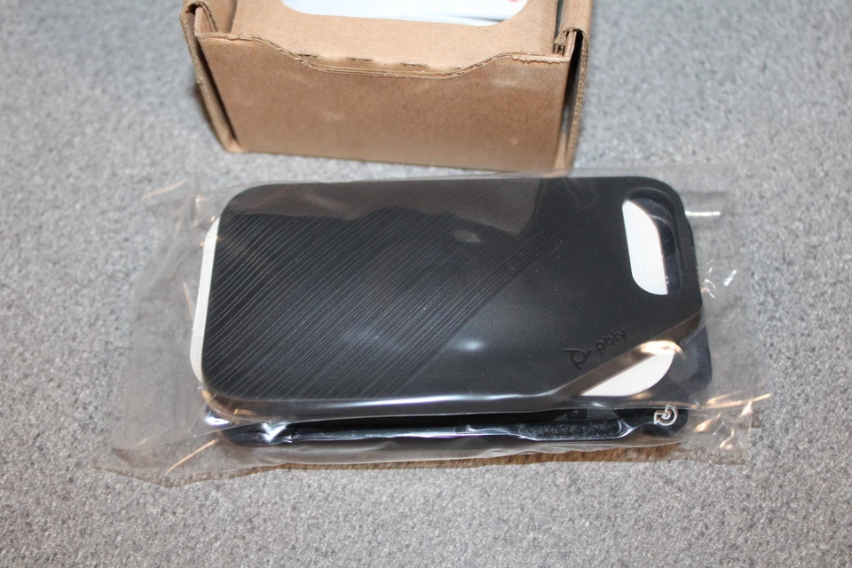 New Plantronics Poly Voyager 5200 UC Bluetooth Single-Ear Headset - Image 3 of 4