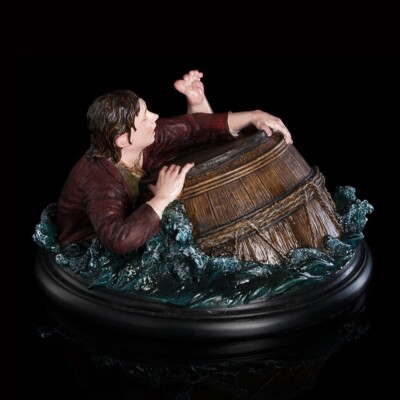 Weta Bilbo Baggins Barrel Rider Mini Statue Lord of the Rings Hobbit Collectible