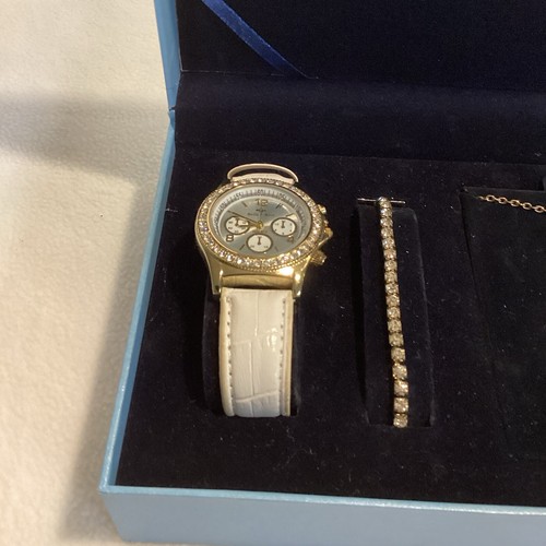 Bella & Rose watch and bracelet set - Picture 5 of 12