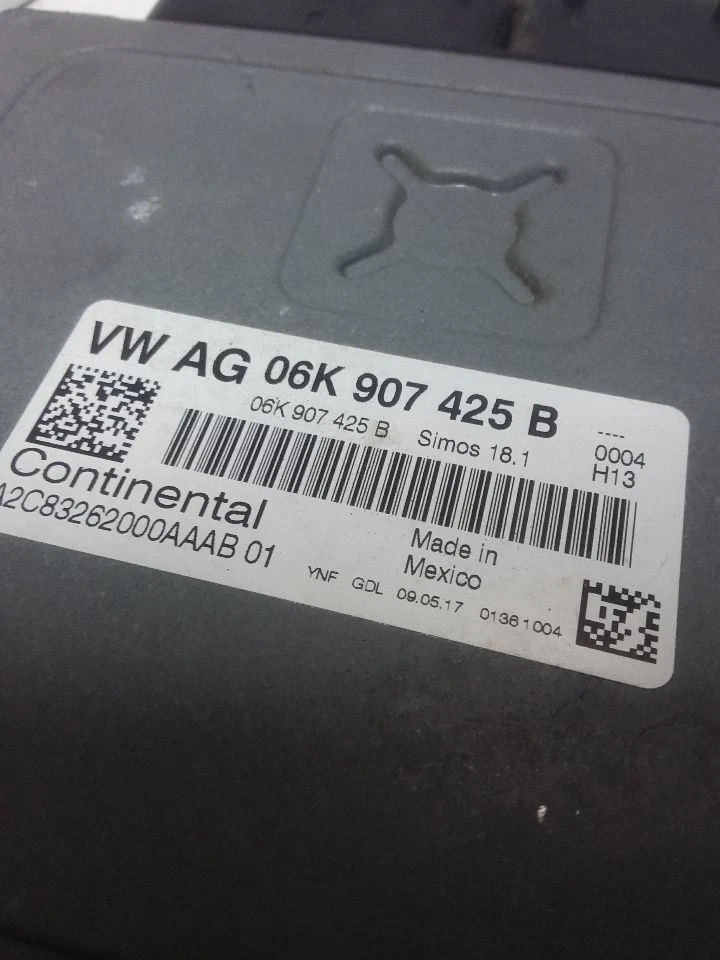 Módulo de control electrónico ECM del motor 2,0 L compatible con 17-18 PORSCHE MACAN 06K907425B Foto 4 de 4