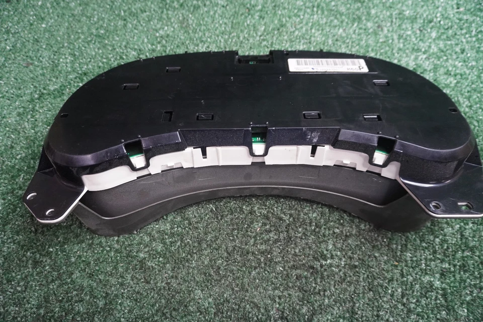 2003 2004 2005 GMC YUKON medidor de velocidade cluster OEM 15224139 UNK QUILOMETRAGEM - Imagem 3 de 4