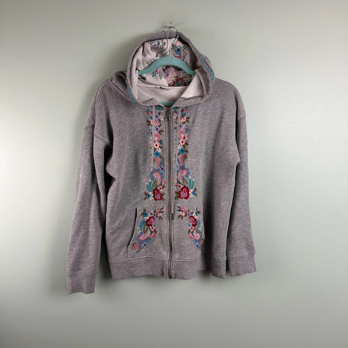 Sportswear Club Girls' French Terry Crew-Neck Sweatshirt. SG