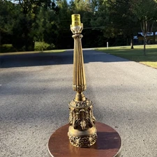 Vintage Ornate Gold Gilt Table Lamp, Classical Corinthian, Hollywood Regency