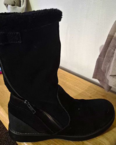 BareTraps Women’s Black Suede Mid-Calf Zip Wedge Boots Round Toe Size 8 M