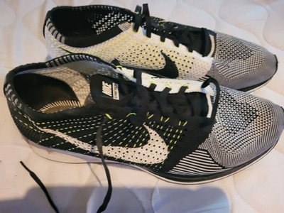 Nike Flyknit Racer Black White Volt Größe 48,5