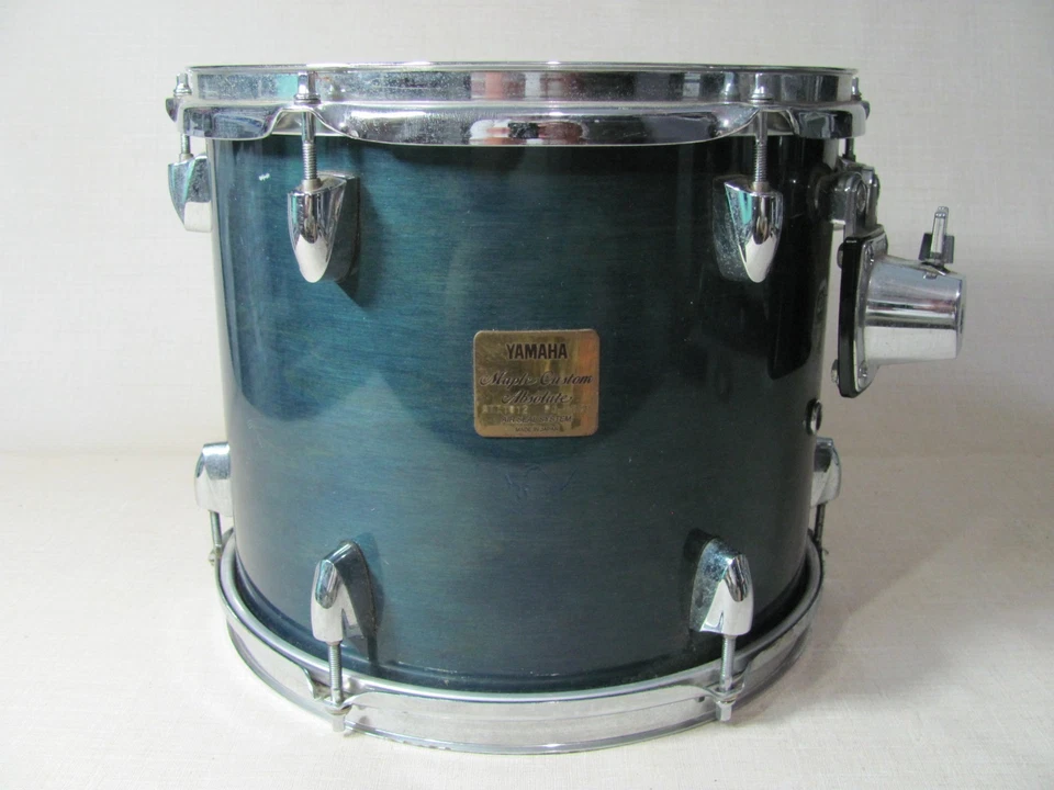 YAMAHA MAPLE CUSTOM ABSOLUTE TOM DRUM ATT1012 12”x10” VINTAGE SEA BLUE JAPAN - Image 4 of 4