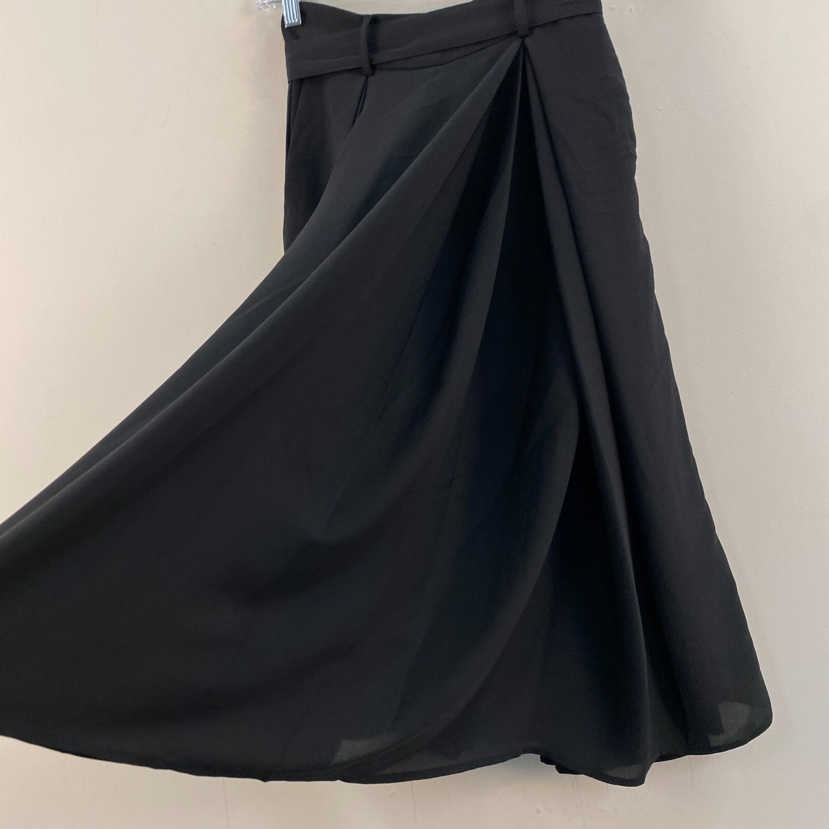 H&M Womens 2 Skirt Black Pleated Midi Zip Bak Sheer Chiffon H&M Womens 2 Skirt Black Pleated Midi Zip Bak Sheer Chiffon