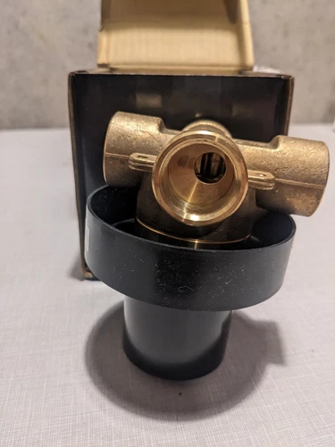 Signature Hardware SH6103 3/4" 6 Way Transfer Valve - Picture 3 of 6