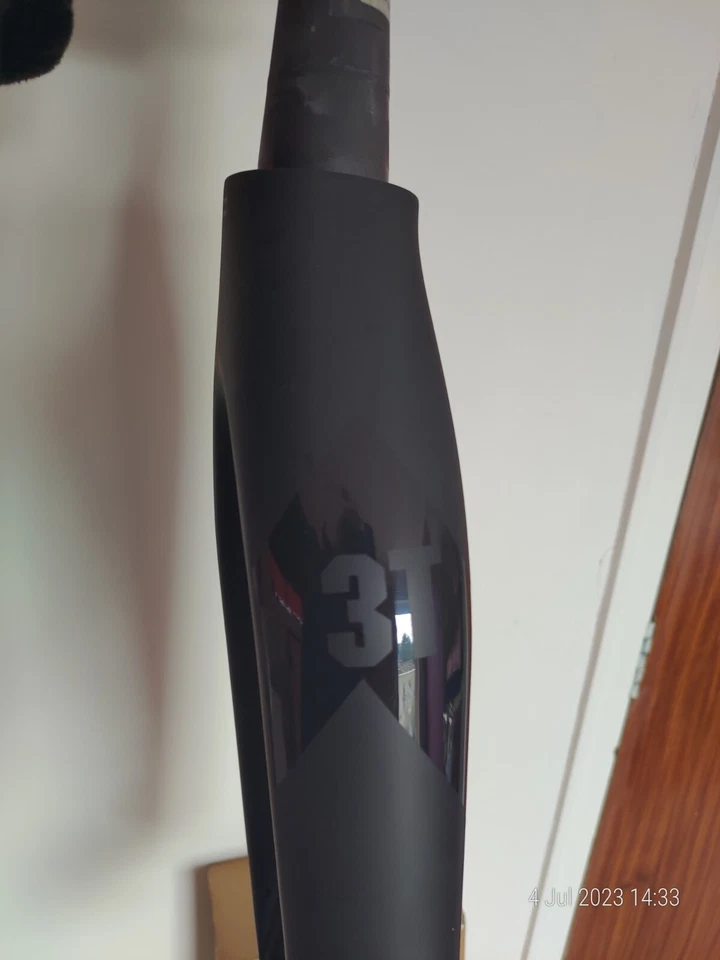 3T Rigid Team Stealth Carbon Fork 29er - Stealth Black - Non Boost - New - Image 3 of 4