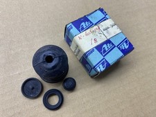 Mercedes W115 R107 W108 Reparatur Satz Kupplungsgeberzylinder 0005861929 NOS