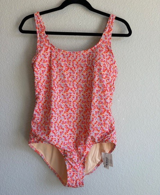 NWT Womens Sz M  Amazon Essentials Lined One Piece Bathing Swimsuit Beach Summer