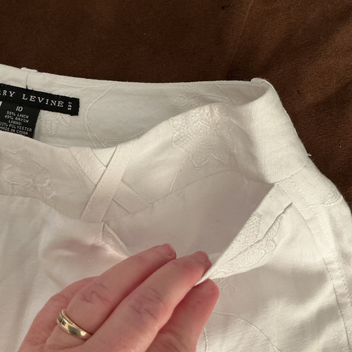 Larry Levine Linen Blend Lined White Pant Women 10 Cropped Floral Embroidery View 6