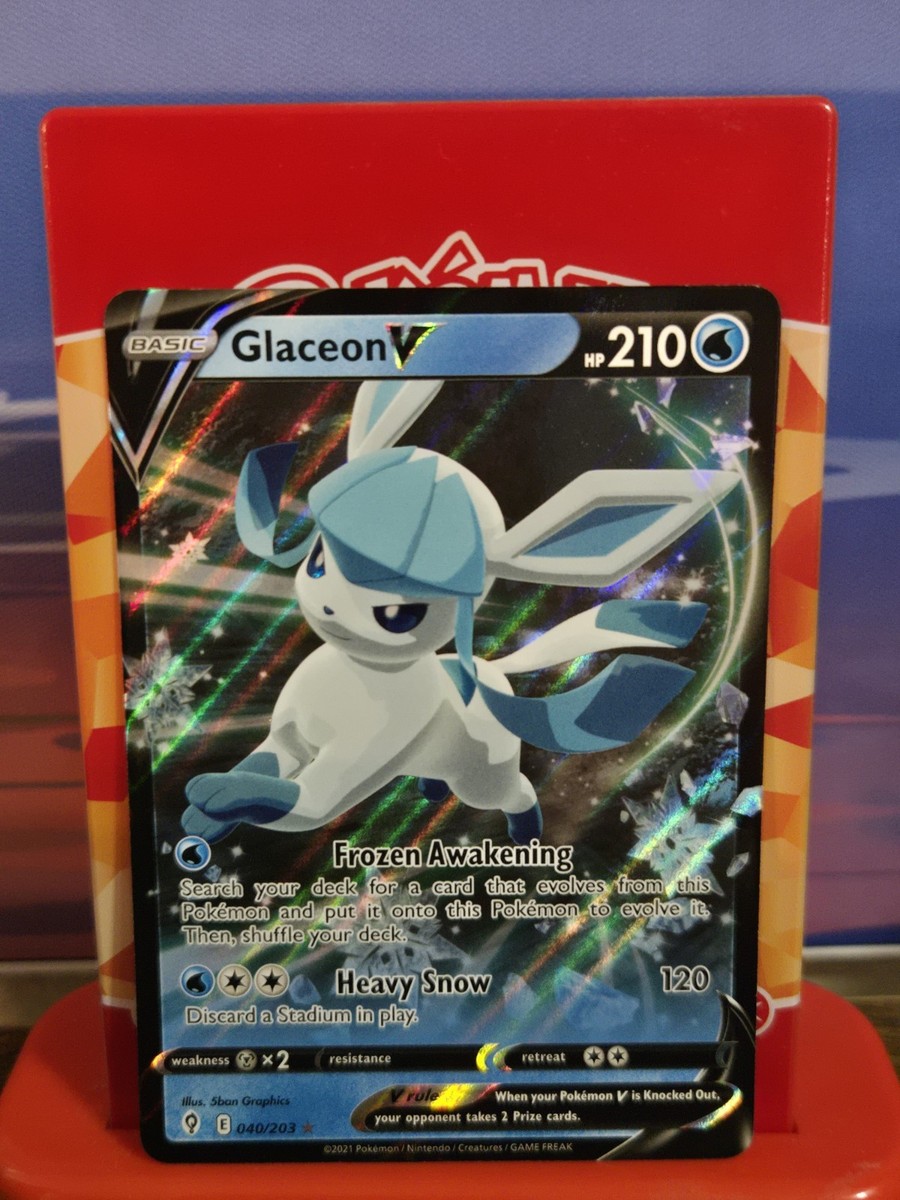 Glaceon V 040/203 SWSH07: Evolving Skies Holo