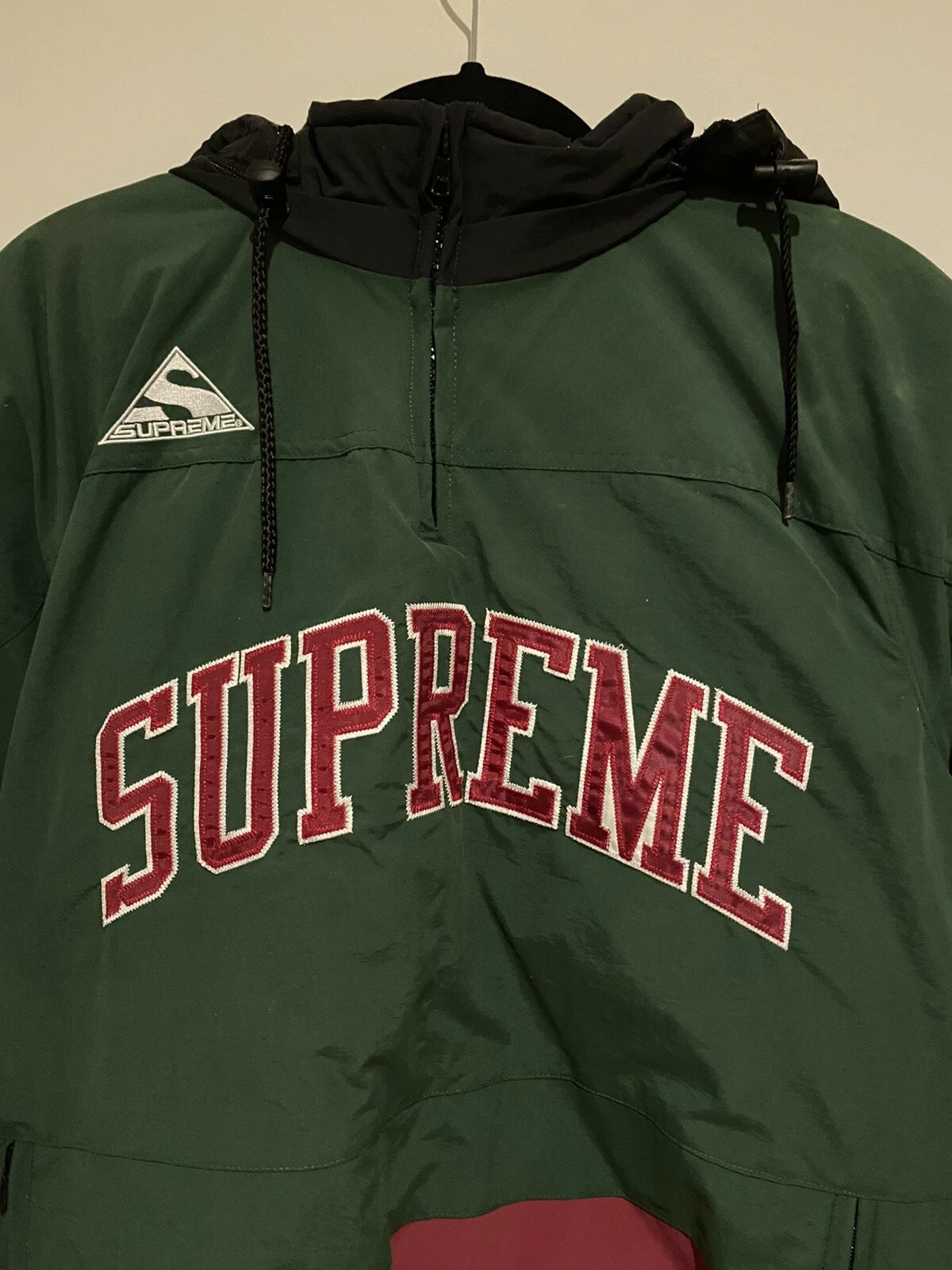 Pull Supreme Coat