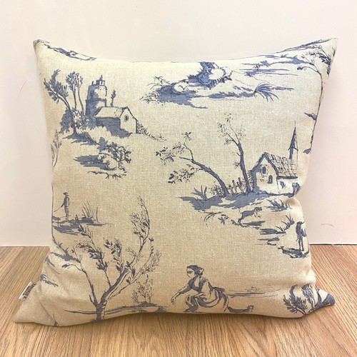 905. Clarke & Clarke, Helena in Blue Toile de Jouy 100% linen fabric.0.65 x140cm - Picture 7 of 8