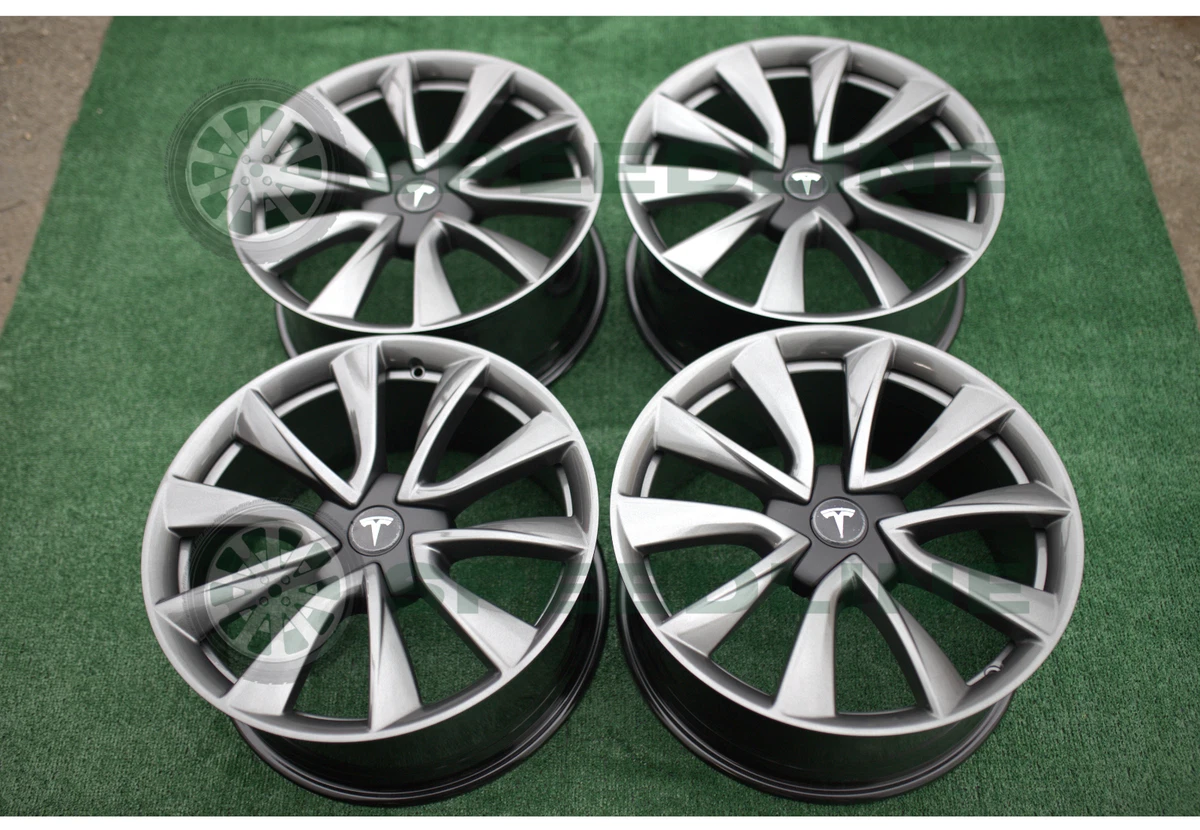 Tesla model 2024 3 gunmetal grey