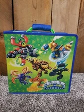Skylanders SWAMP FORCE - 14" x 13.5" Large Green Nylon Case Only w/Clear Panel