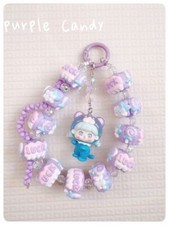 Handmade decorative mobile phone chain. The perfect size for a phone or a bag.