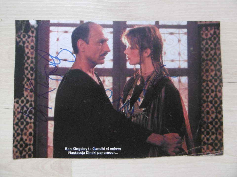 Nastassja Kinski & Ben Kingsley Autogramme signed 14x20 cm Magazinbild - Bild 1 von 1