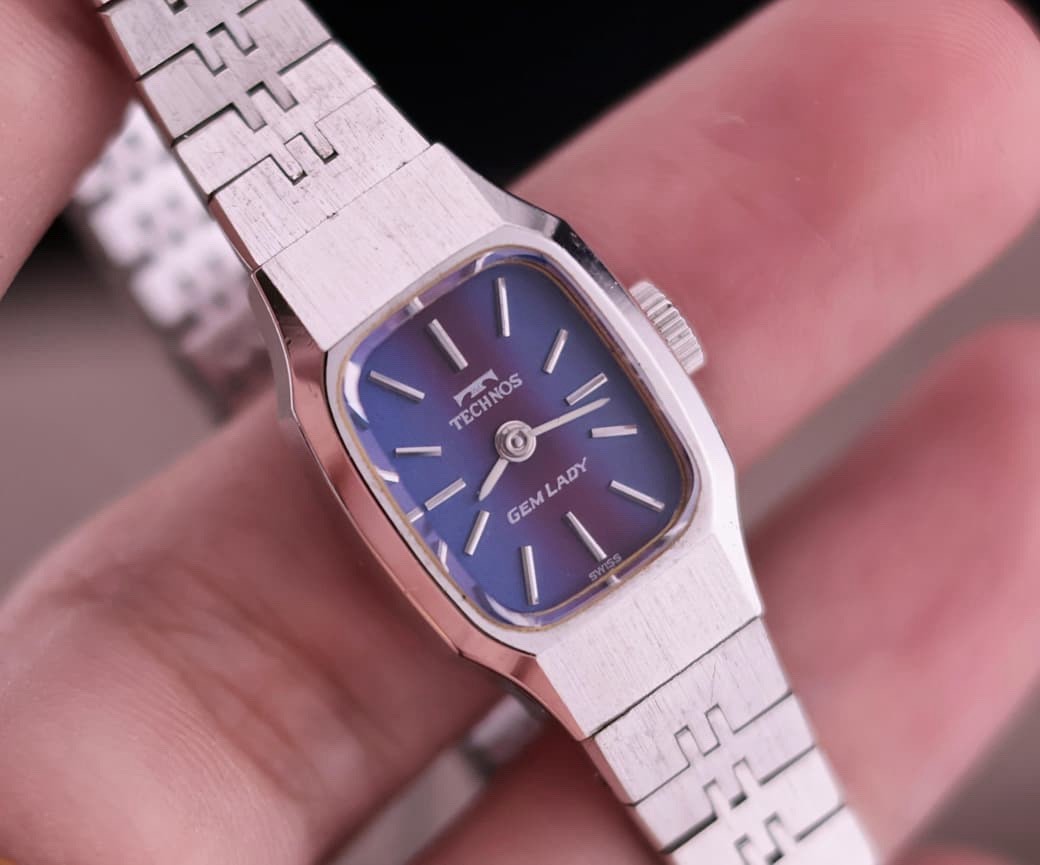 Vtg 1970s Technos Gem Lady Manual-Winding P4D0650 [Near Mint