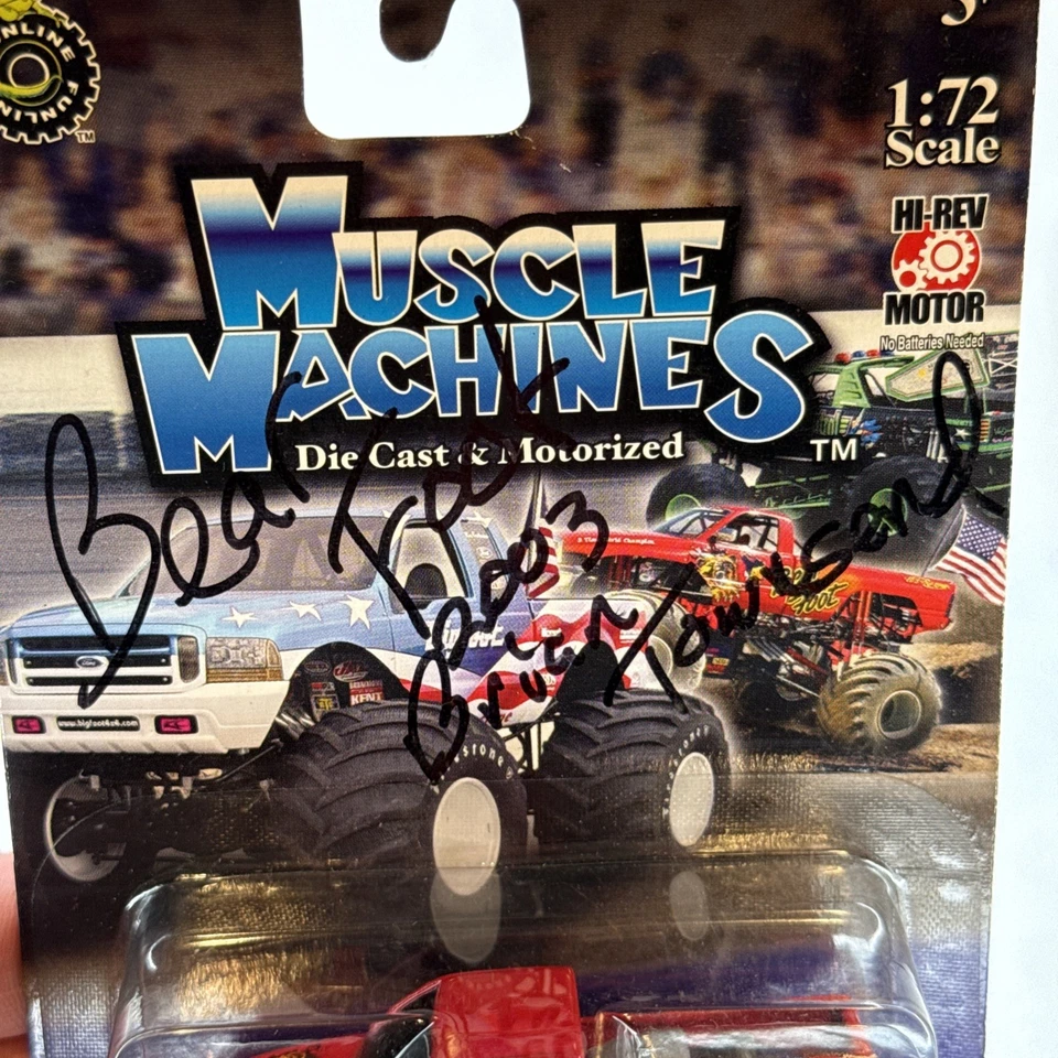 *Rare* Autographed Muscle Machines Bear Foot Monster Truck 1:72 Diecast - Image 2 of 4
