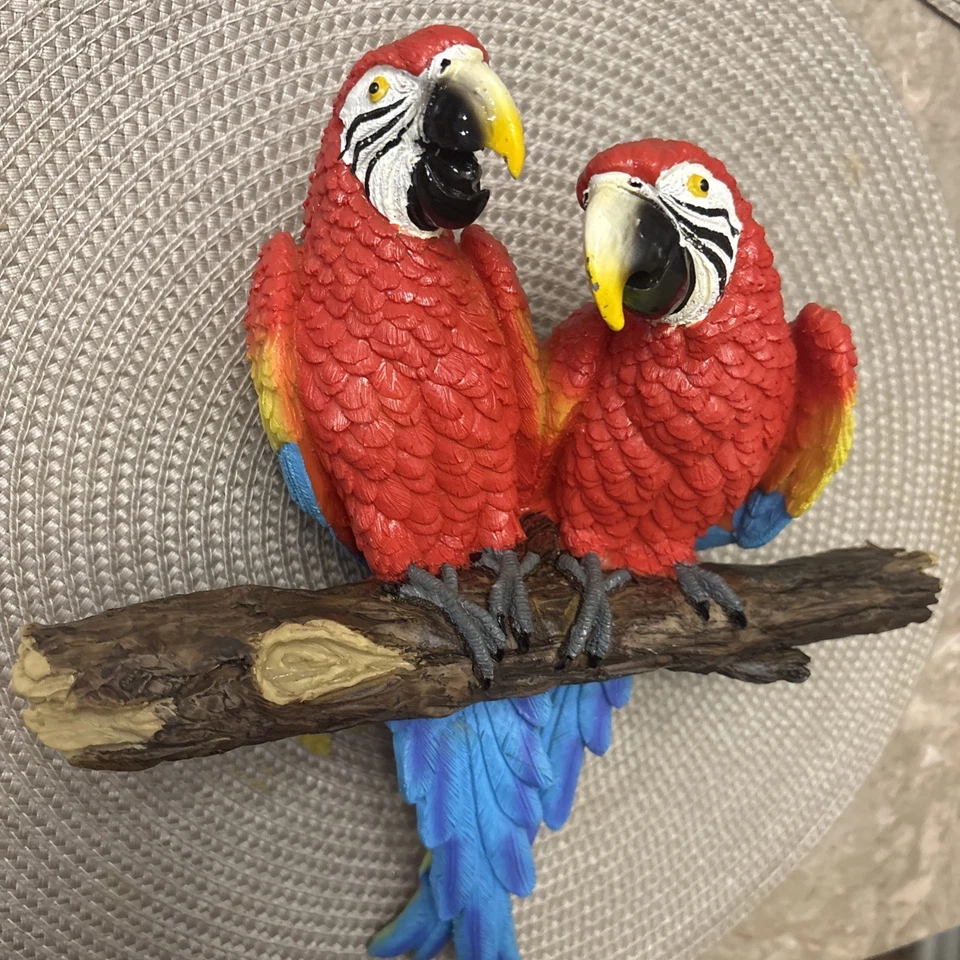 Diseño Toscano QL11295 - Escultura de pared guacamayos escarlatas tropicales - 11 pulgadas, Foto 2 de 4