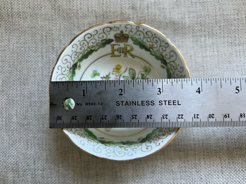 Paragon Teacup & Saucer ER 1953 Queen Elizabeth II Coronation Westminster Abby - Picture 13 of 15