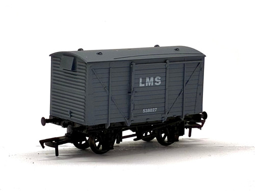 Dapol 4F-011-009 12 Tonnen belüfteter Transporter in LMS grau 538827 | Condition: Used