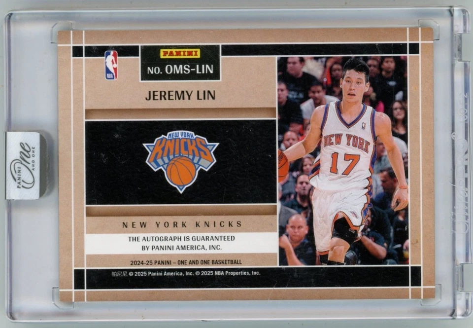 Tarjeta Panini One Jeremy Lin One Man Show On 2024 firma automática 16/49 Knicks Foto 2 de 2