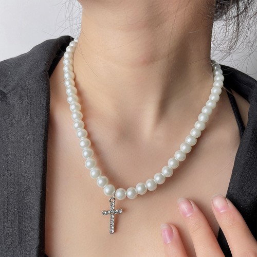 Pearl Necklace for Men White Pearl Choker Necklace Jewelry for Women Round New