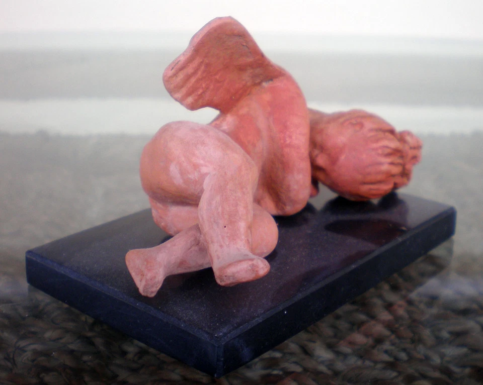 Estatuilla de cerámica Sleeping Eros - Artículo de réplica de museo - Dios del amor - Hijo de Afrodita Foto 3 de 3