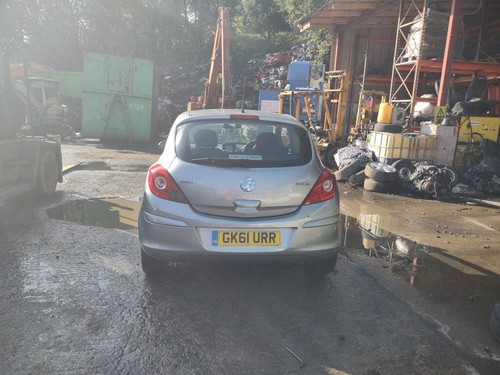 VAUXHALL CORSA EXCITE D CDTI 3DR HATCH 2011-2014 REAR LIGHT (N/S PASSENGER) - 第 4/6 張圖片