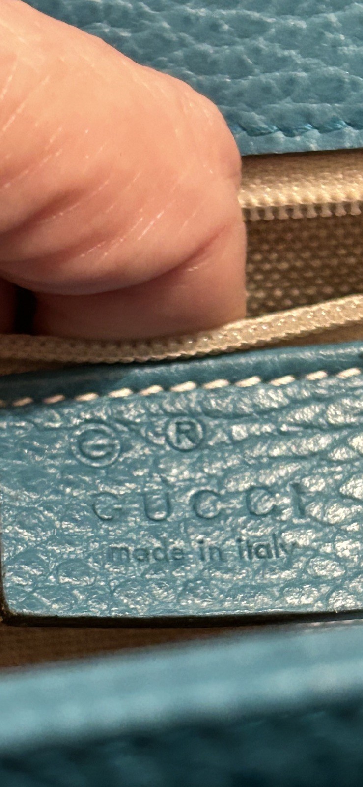 Gucci medium interlocking Dollar bag - image 10