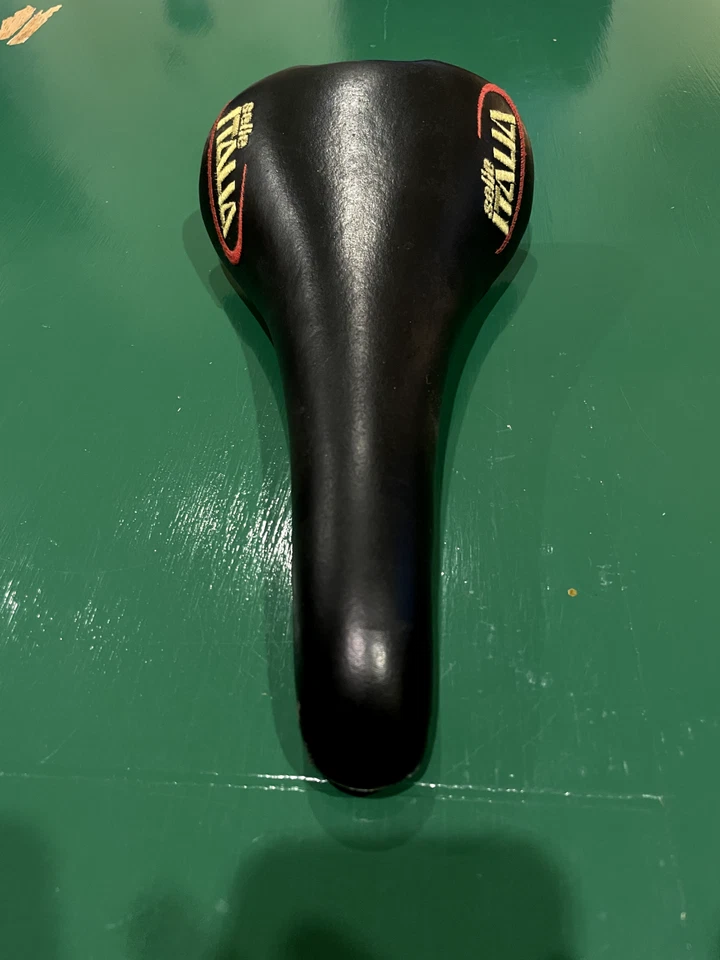 Selim de titânio Selle Italia Flite com traseira bordada, vintage MTB/Estrada - Imagem 4 de 4