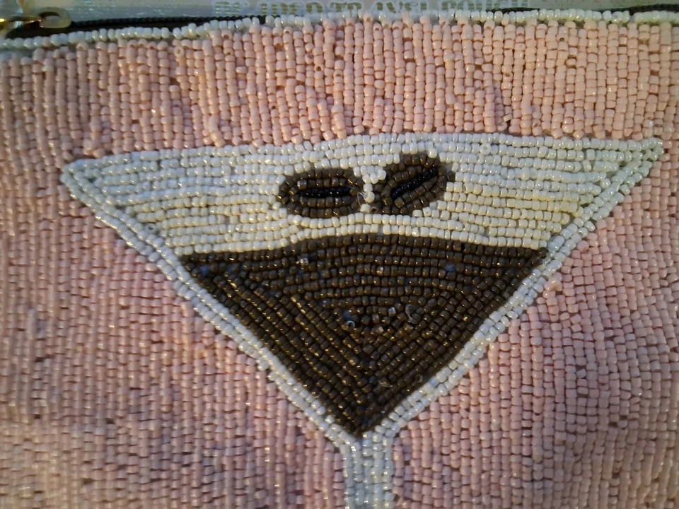 Bolsa de viaje VIRAL TikTok hecha en la India con cuentas de vidrio espresso Martini Foto 3 de 4