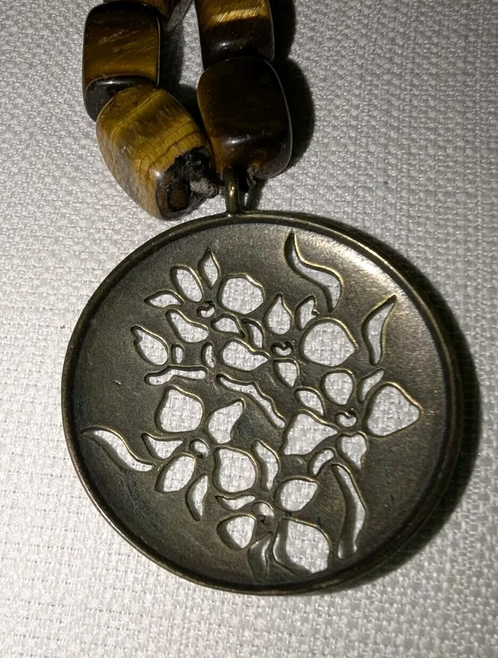 Conjunto de collar y pendientes ojos de tigre Avon colgante floral recortado en piedra de latón SP Foto 2 de 4