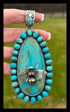 NAVAJO~HUGE~KINGMAN TURQUOISE ~BEE 🐝~PENDANT ~PATRICIA YAZZIE