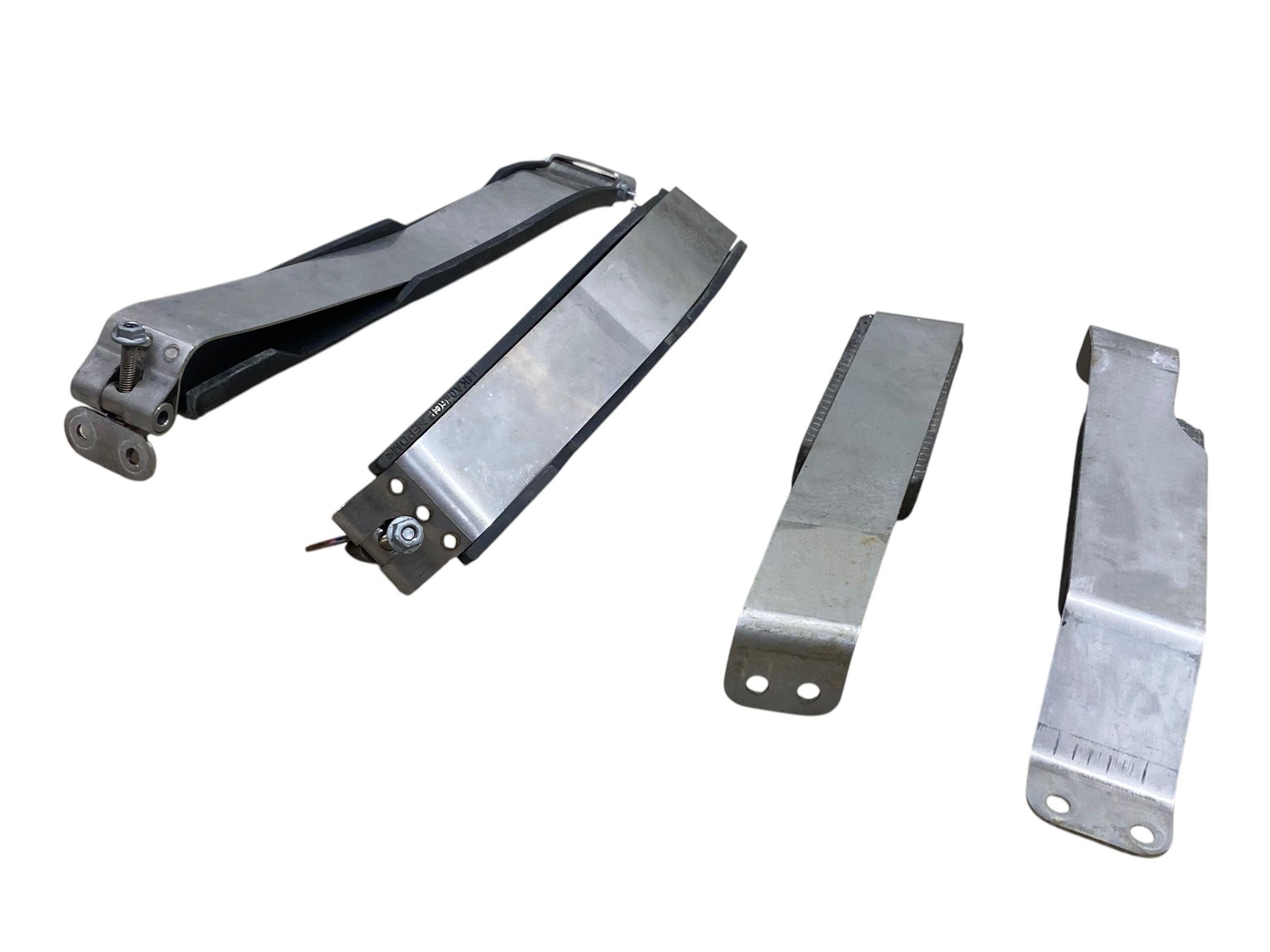 2019-2021 MCLAREN 600LT FUEL TANK STRAP & MOUNTING BRACKET SET 4PCS 11K0077CP