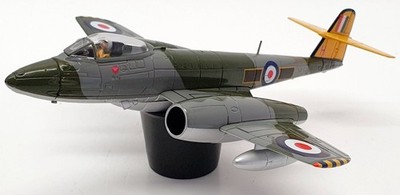 Corgi Maßstab 1:72 Modellflugzeug AA35010 - Gloster Meteor F.MK.8 #11 Sqd 1954