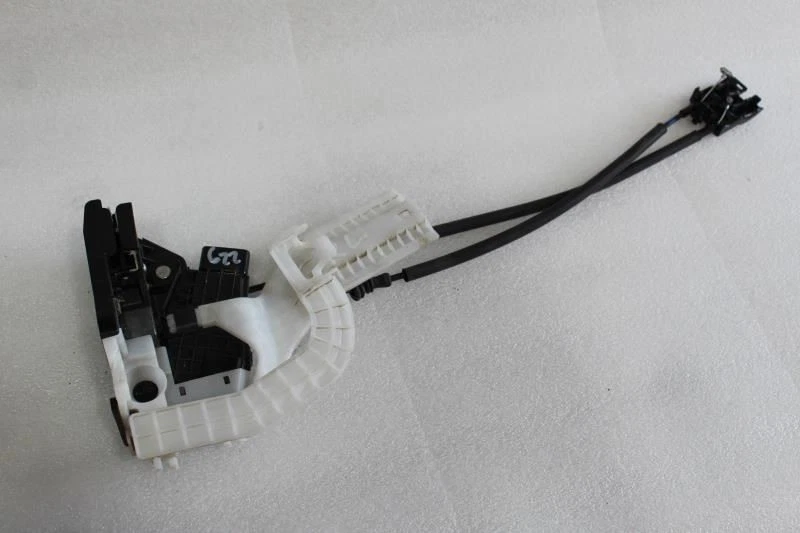 2016 2017 2018 2019 2020 2021 HYUNDAI TUCSON LEFT REAR DOOR LATCH LOCK ACTUATOR - Image 3 of 4