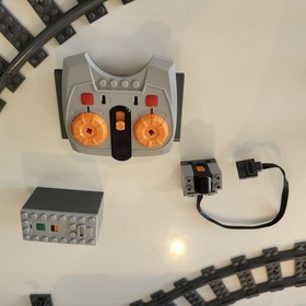 LEGO  Freight Train (60052)