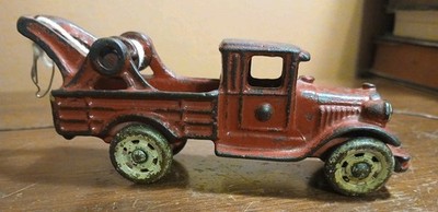 Antique Cast Iron Tow Truck Unmarked Circa 20's-30's Original Red Paint