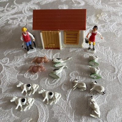 Plastic Hut Farm Educational and Funny Toy Build a Mini Hut Set, Vintage, No Box
