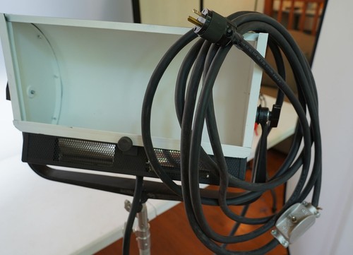 Altman Soft-Lite lighting unit 1000- 2000 Watt soft indirect illumination (RG10) - Picture 9 of 10