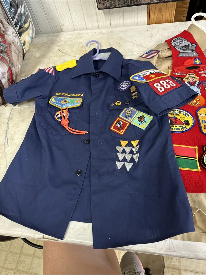 Boy Scouts Of America Youth Sz m/s Uniform Shirts Blue & Khaki & vest w/ patches - Image 2 of 4